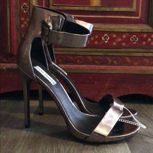 Hot Metallic STEVE MADDEN✨